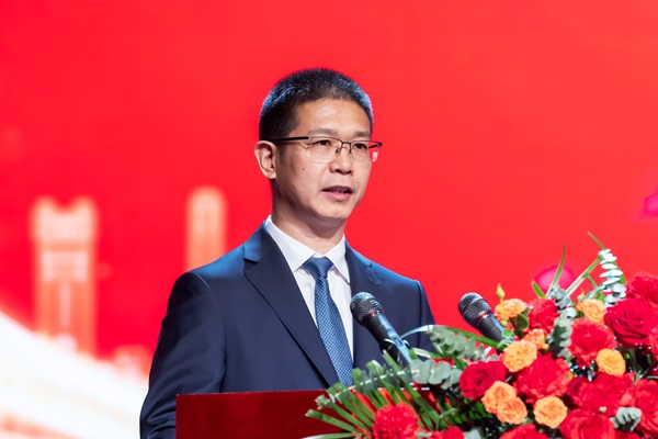 6集团公司董事长祝建明致电力年鉴发布词.jpg 6集团公司董事长祝建明致电力年鉴发布词.jpg